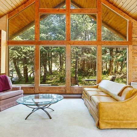 Alpine Meadows Log Cabin Girdwood Exterior photo