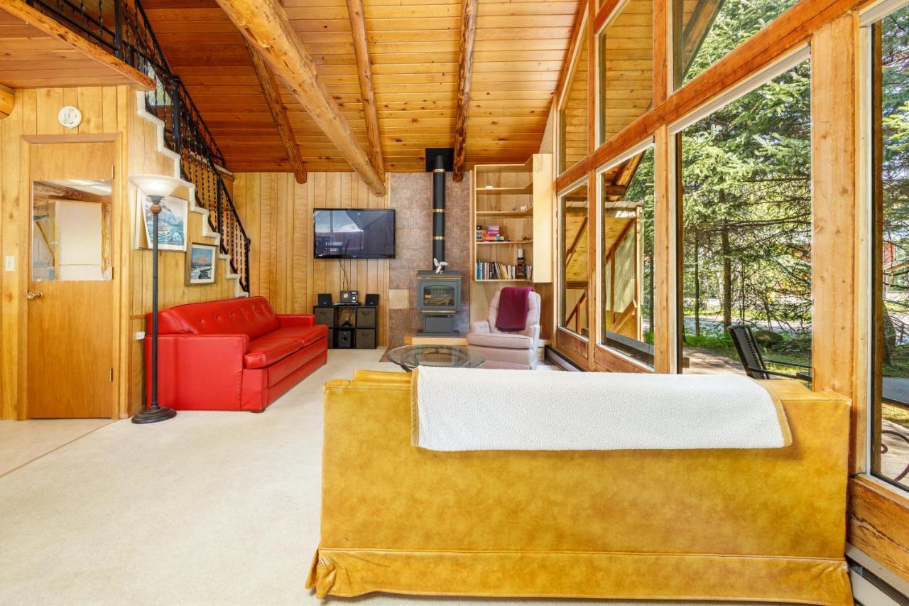 Alpine Meadows Log Cabin Girdwood Exterior photo